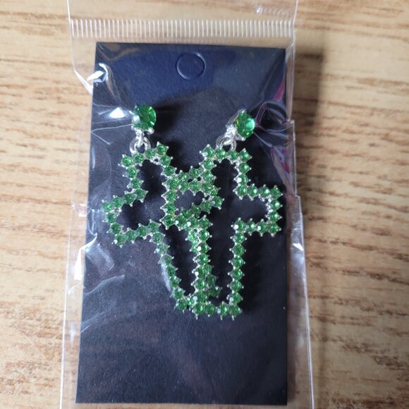 Set of 4 Cross Earrings - Picture 2 of 4